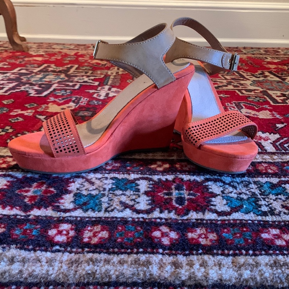 G.C. Shoes orange wedges